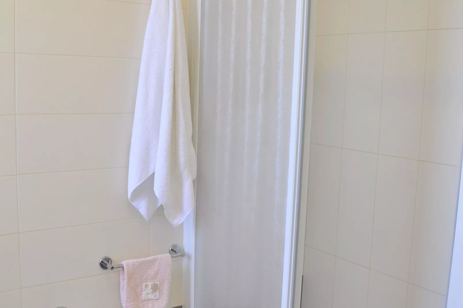 Argentina Uno-Bathroom