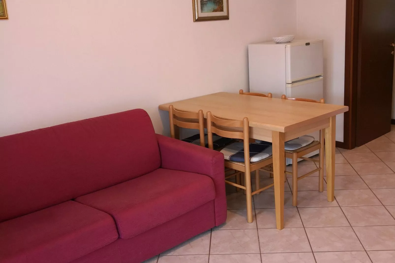 Casara Elle Otto-Living room
