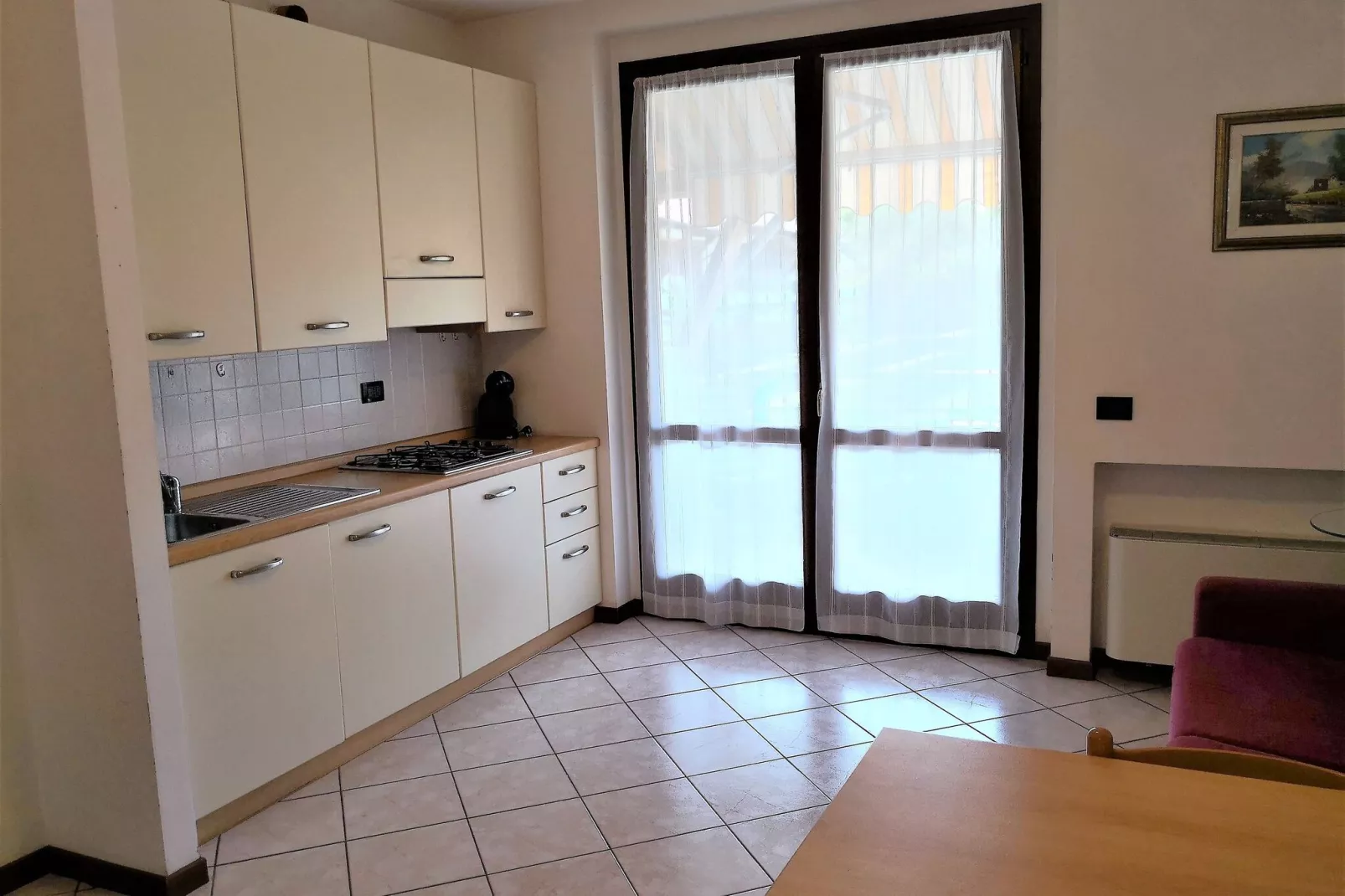 Casara Elle Otto-Kitchen