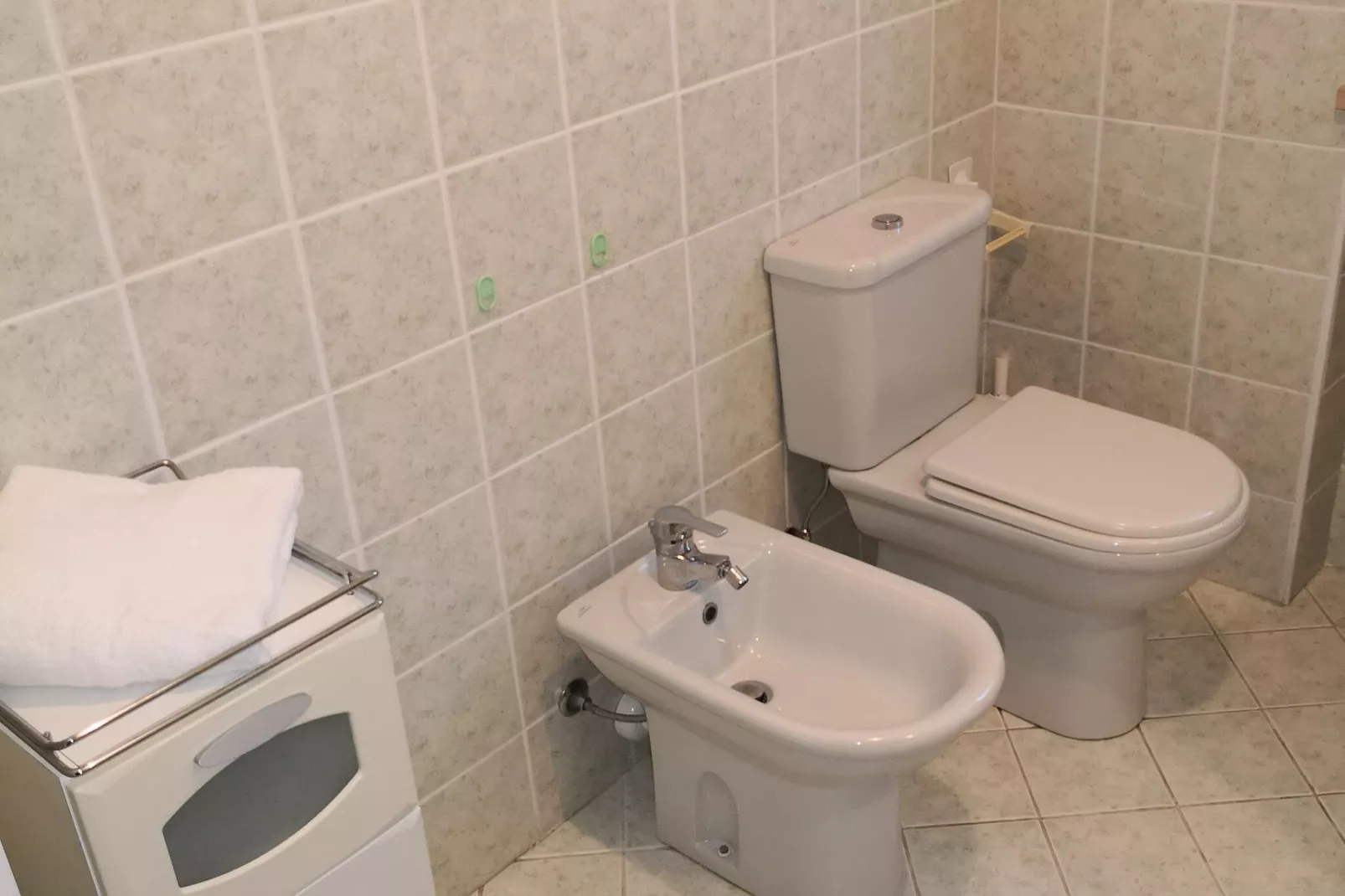 Casara Elle Otto-Bathroom