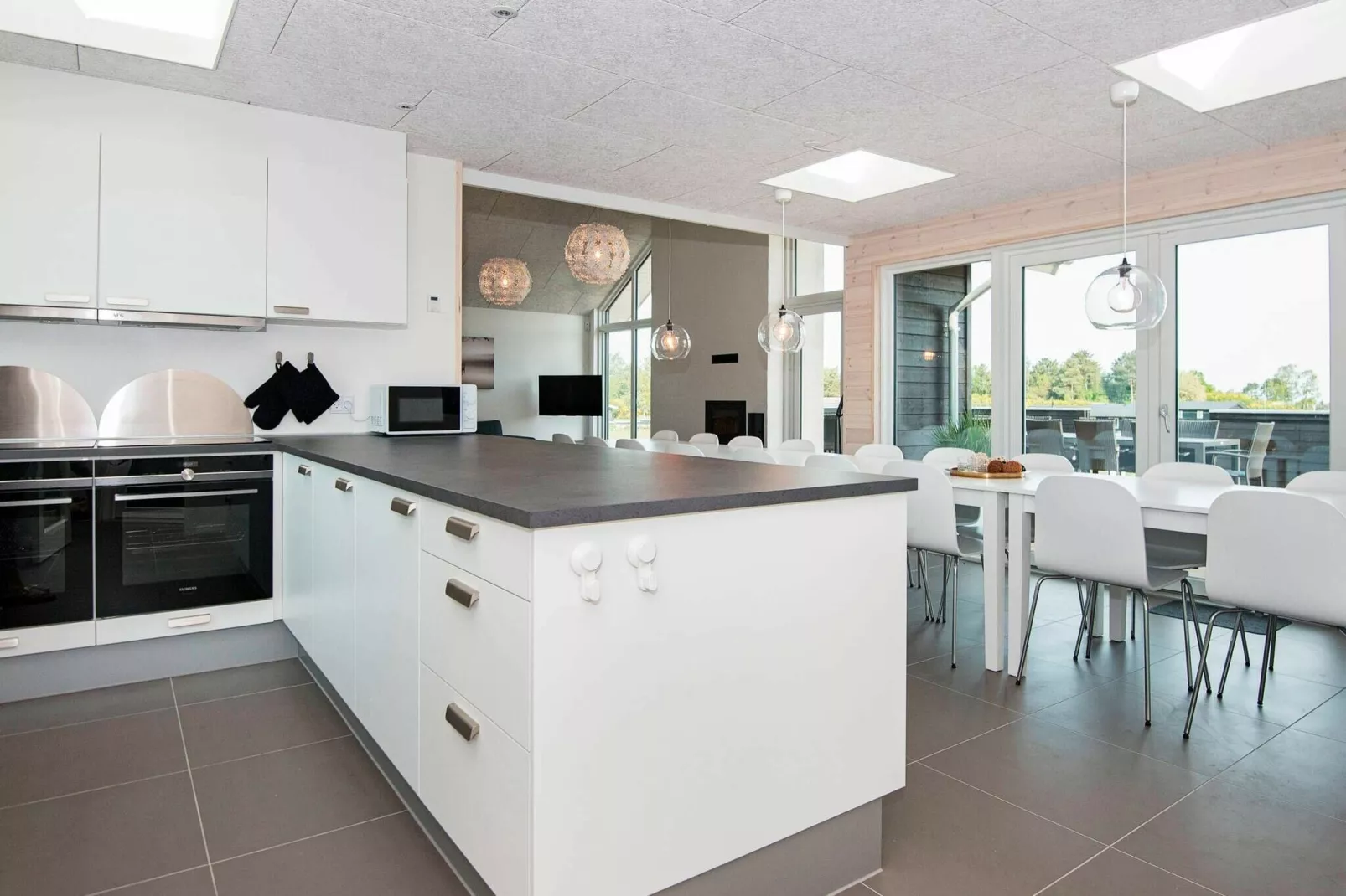 20 person holiday home in Glesborg-Indoor