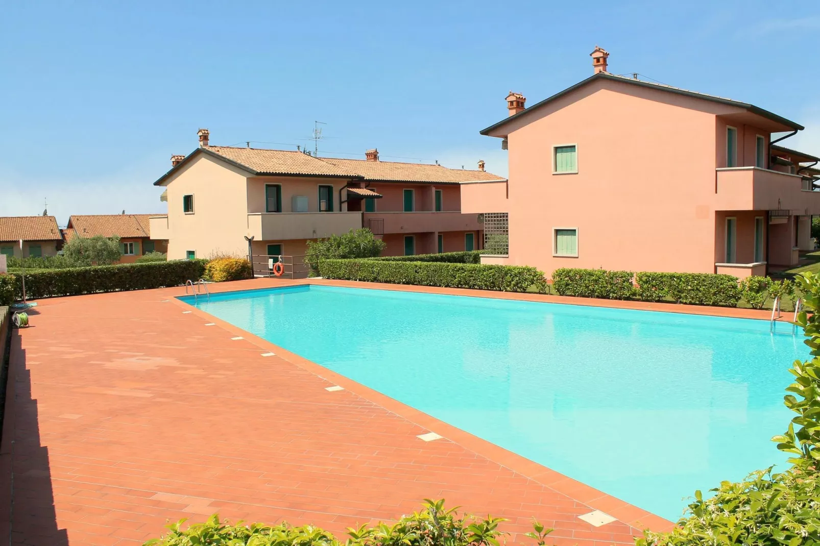 Garden A Tre-Pool