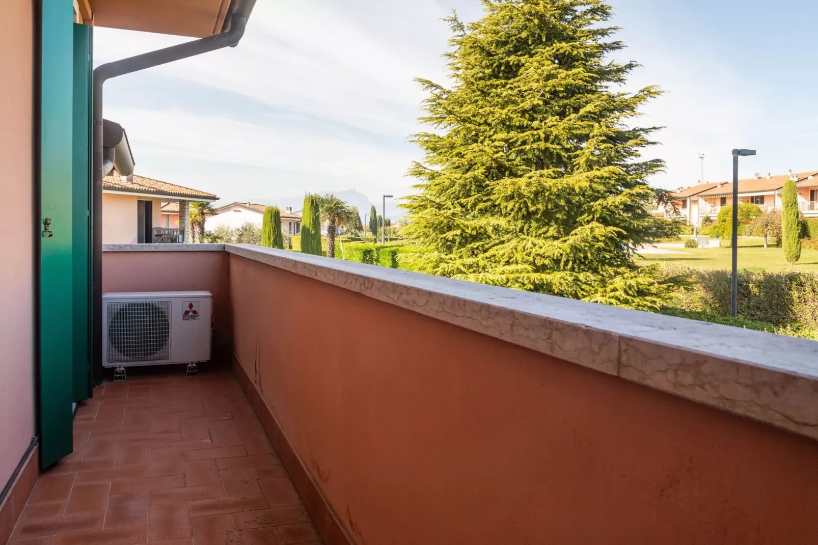 Garden A Tre-Terrace balcony