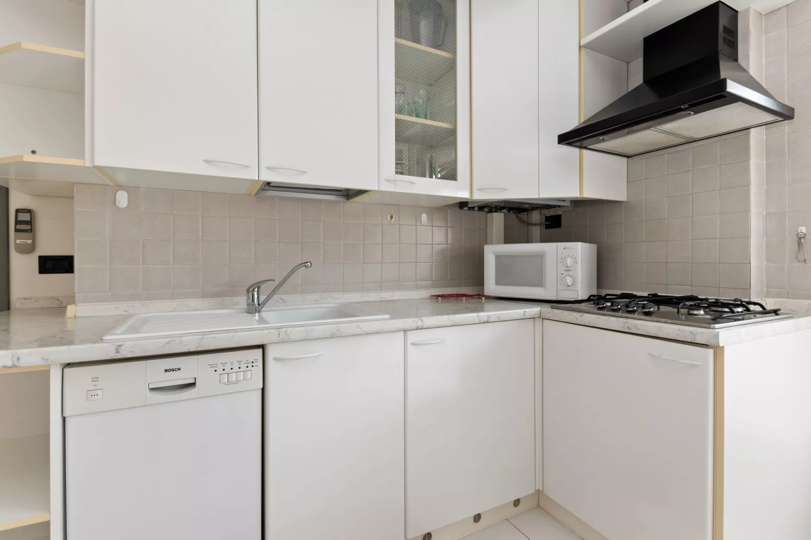 Meridiana Tre-Kitchen