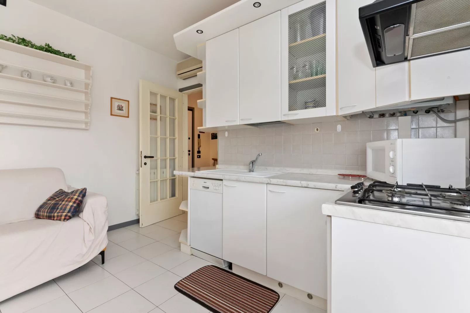Meridiana Tre-Kitchen