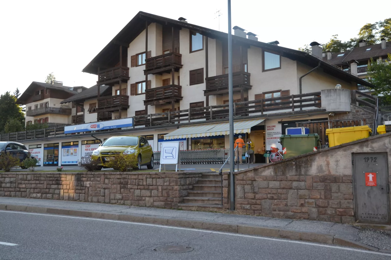 Negritella Trilo Sei-Exterior summer
