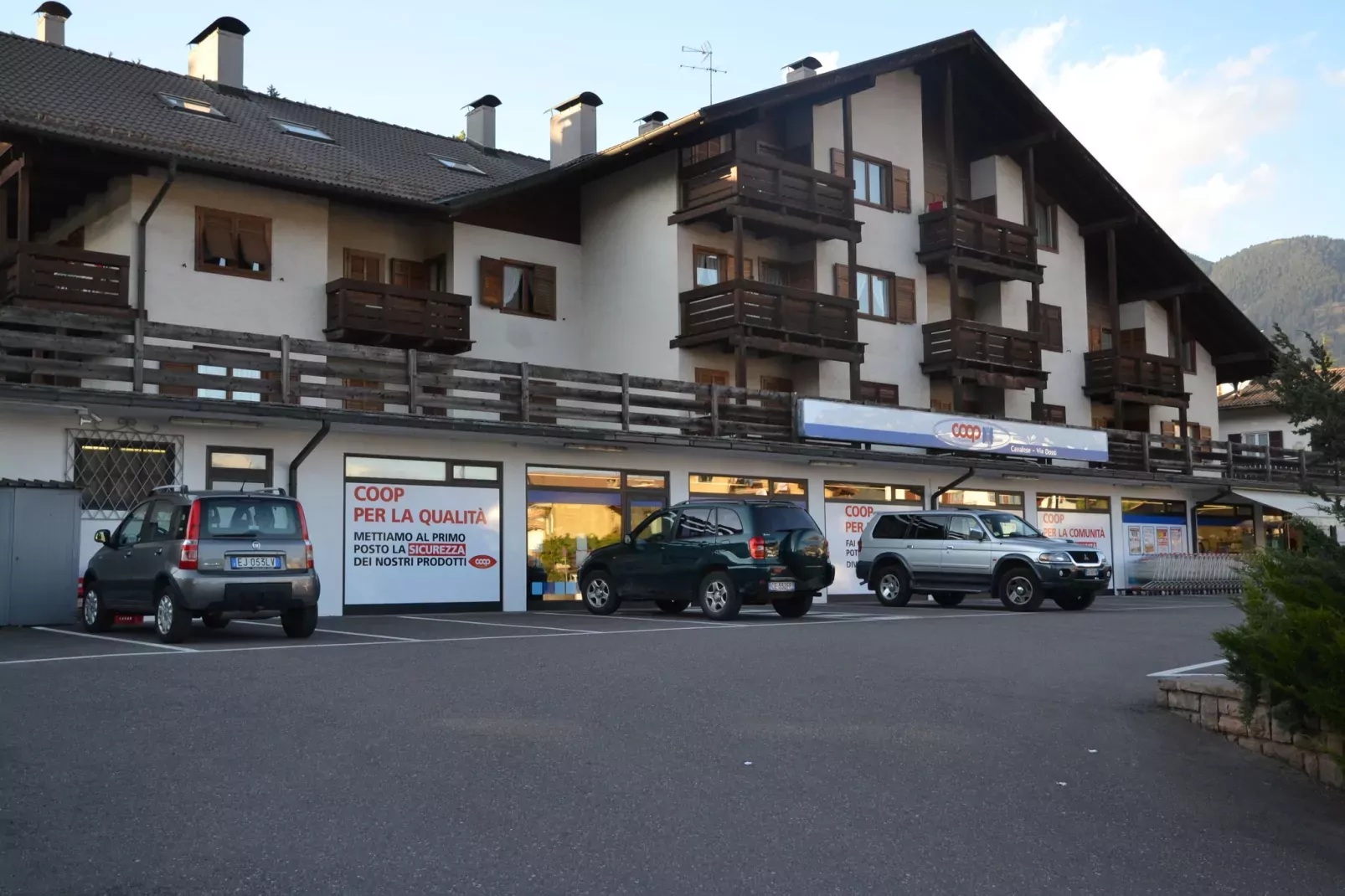 Negritella Trilo Sei-Exterior summer