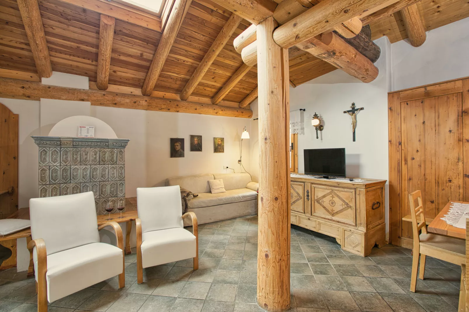 Calle-Living room