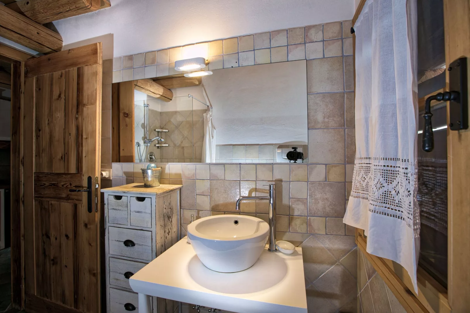 Calle-Bathroom