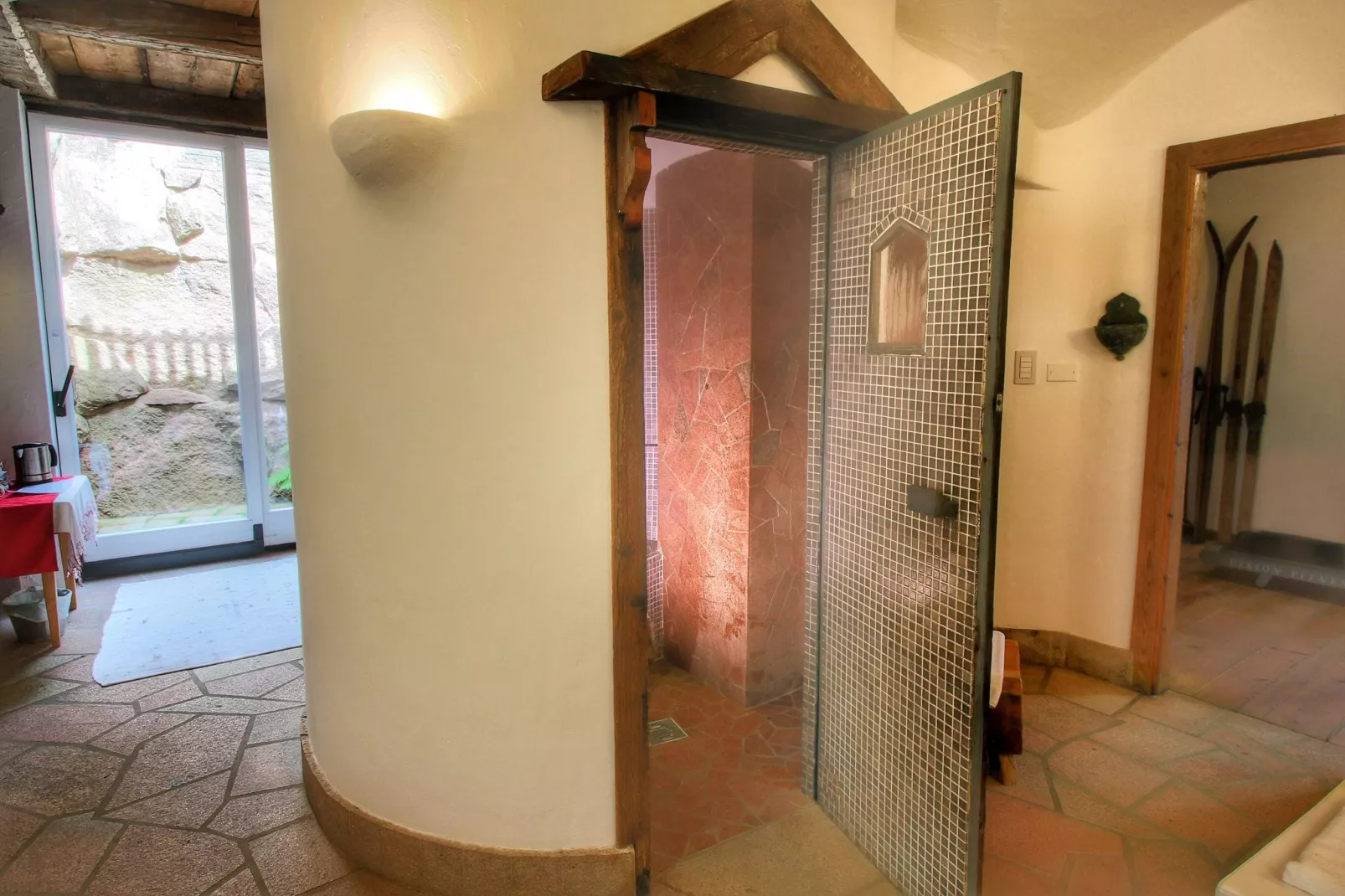 Calle-Facilities