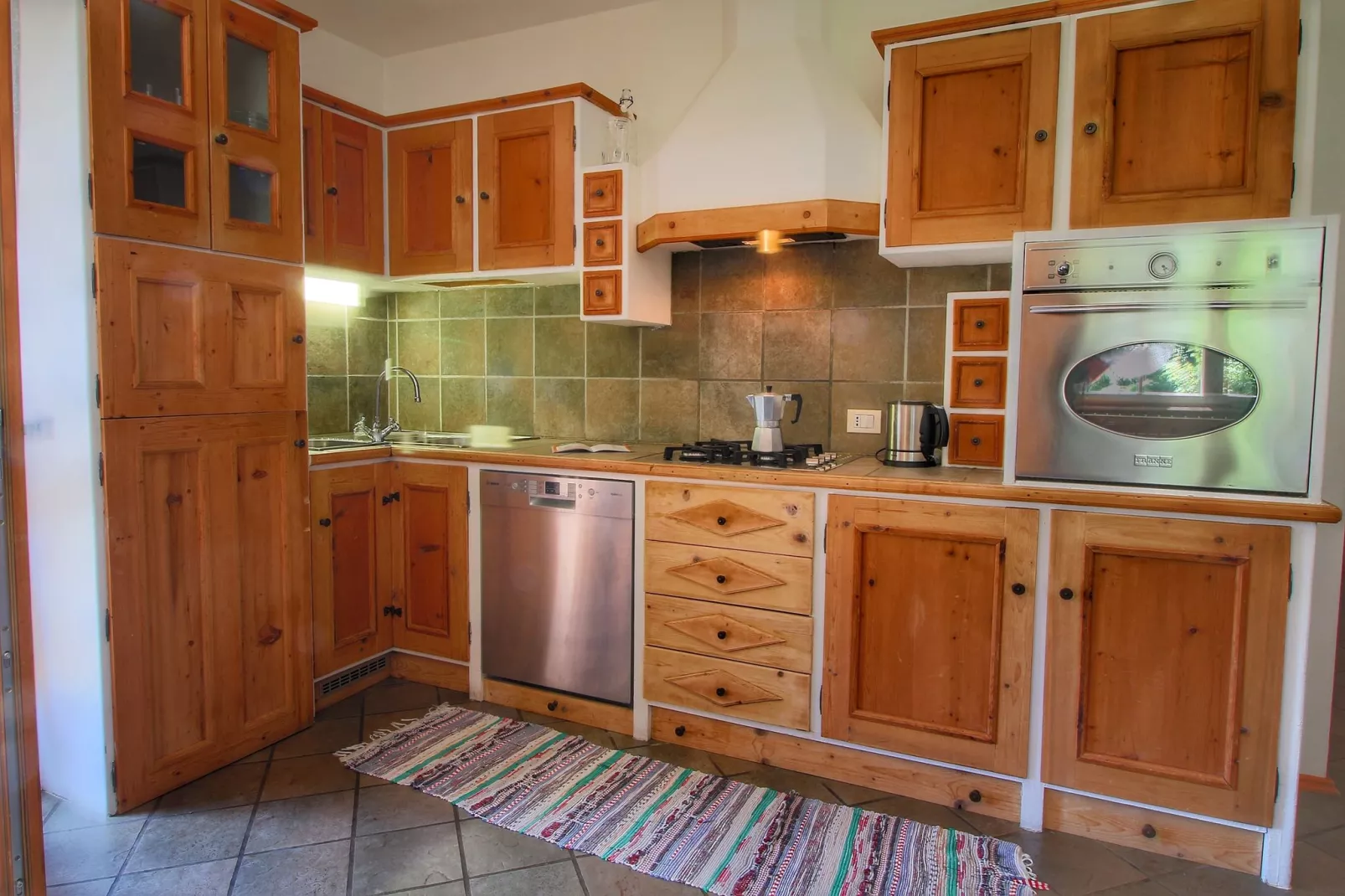 Alette-Kitchen