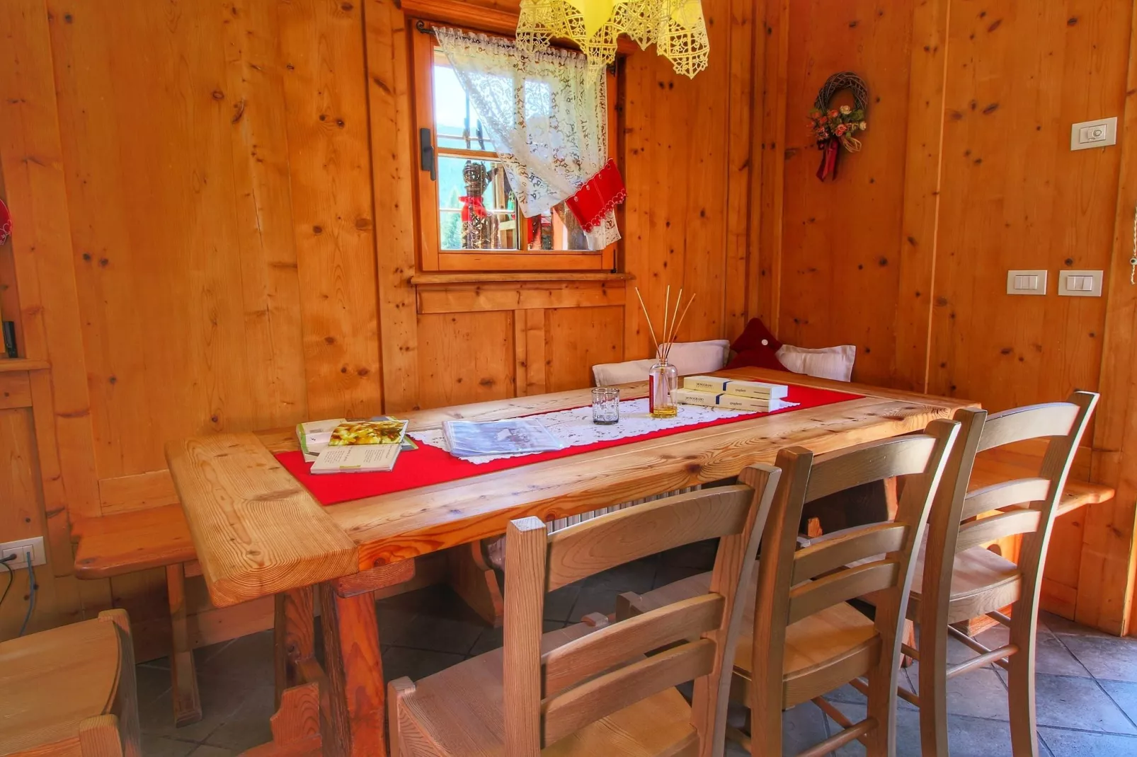 Alette-Kitchen