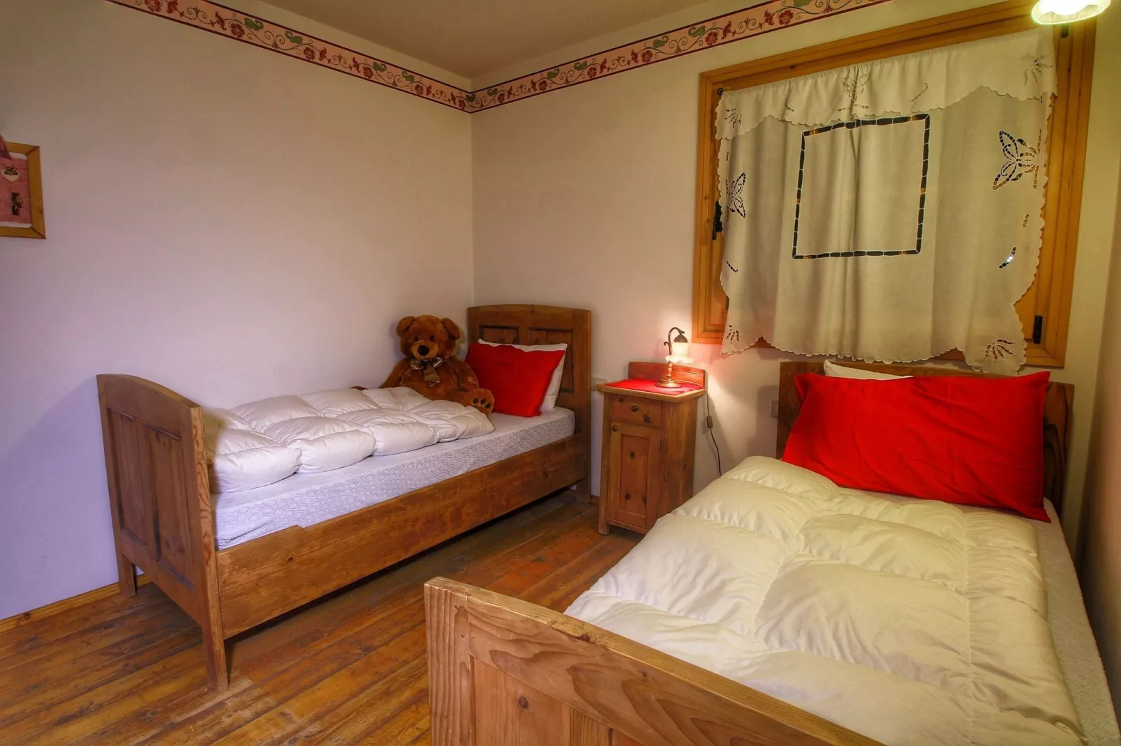 Alette-Bedroom