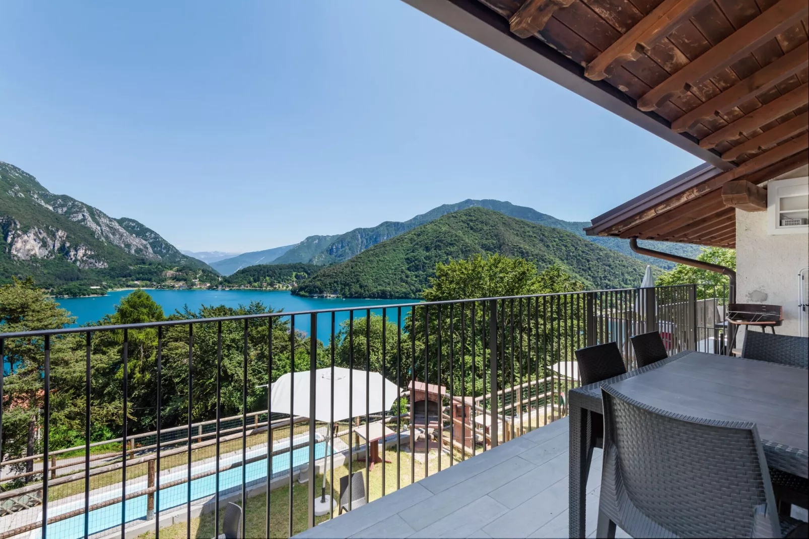 Casa Europa-Terrassenbalkon