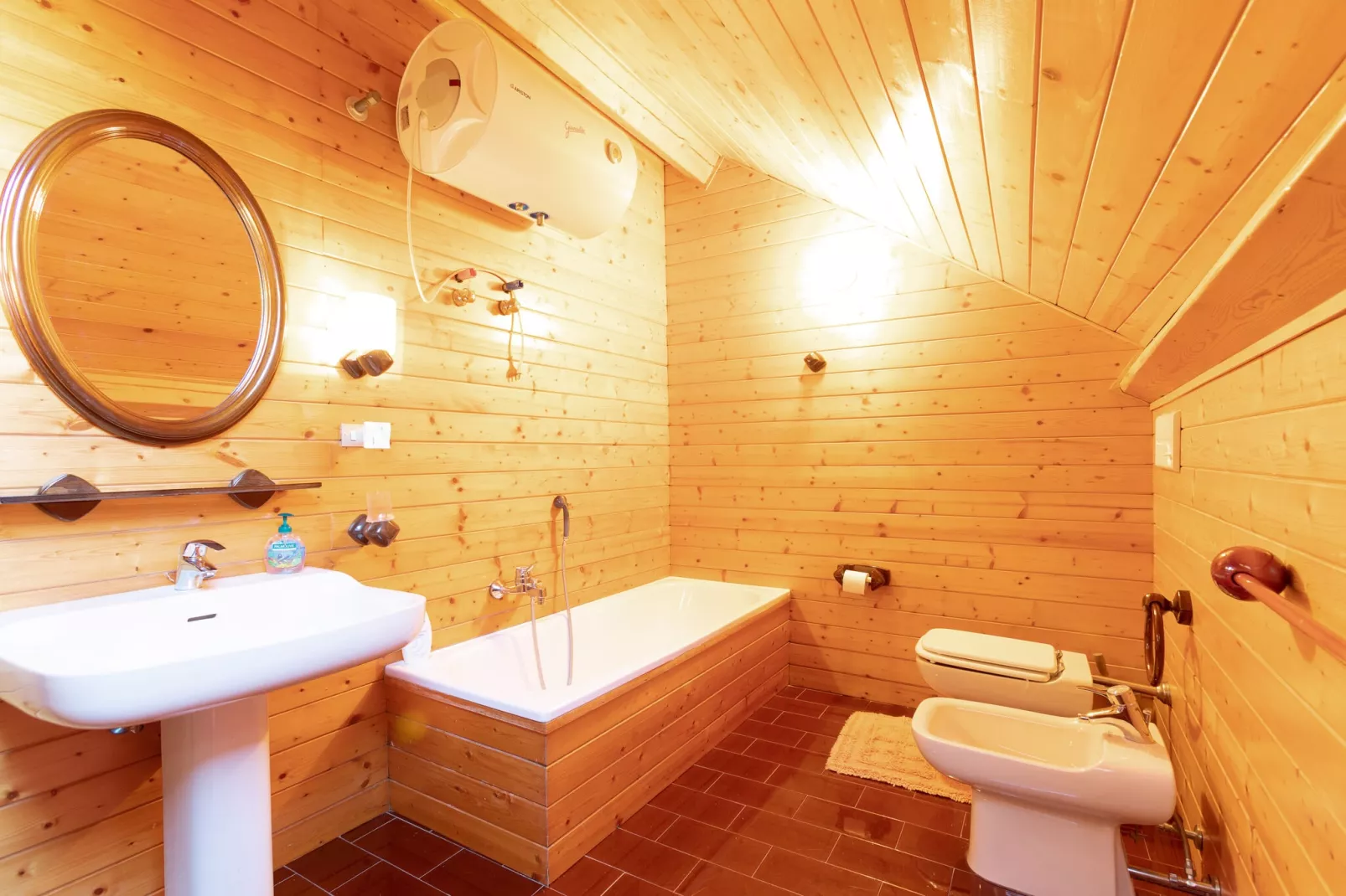 Casa Vacanze a Stenico-Badezimmer