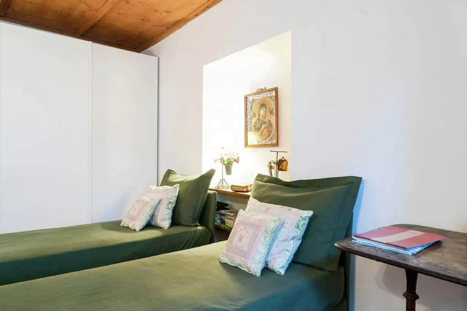 Rosalpina-Bedroom