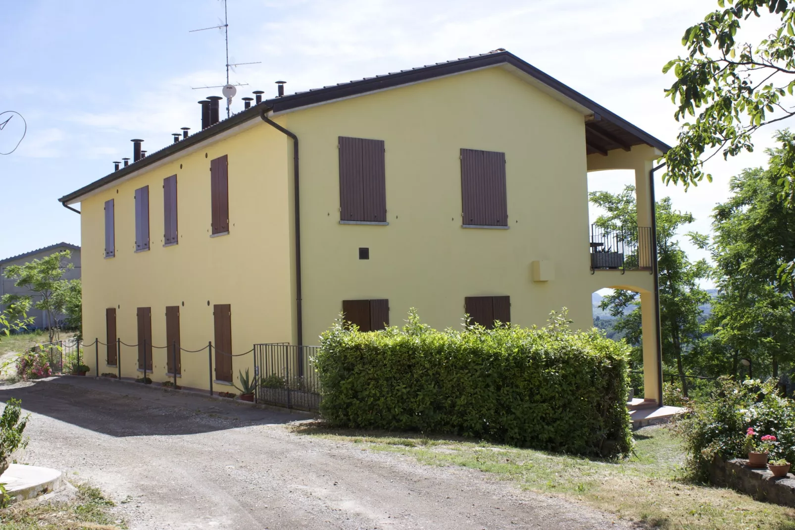 Gesso Piccolo-Exterior summer