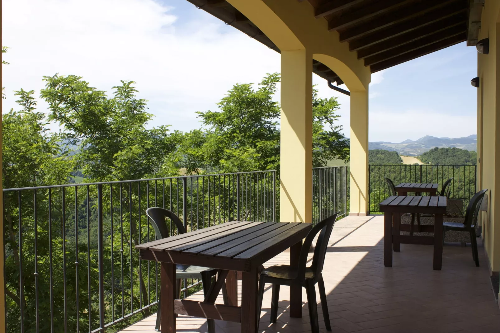 Gesso Grande-Terrace balcony