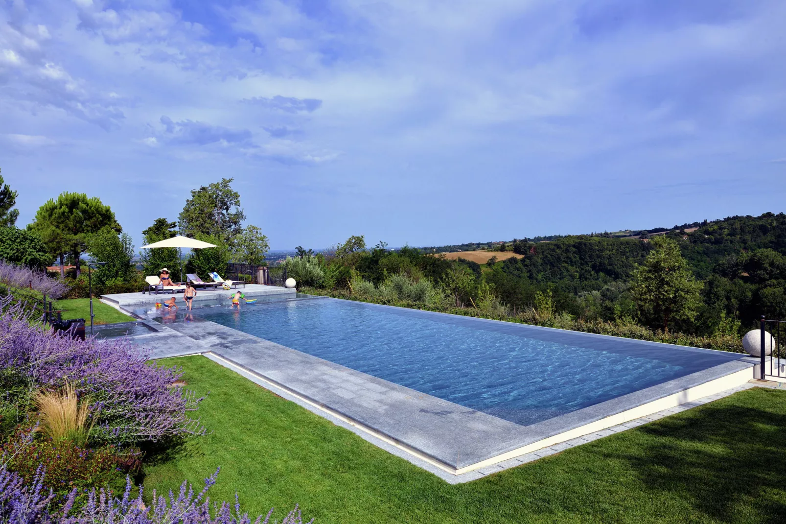Villa Amagioia Residenza alberghiera-View summer