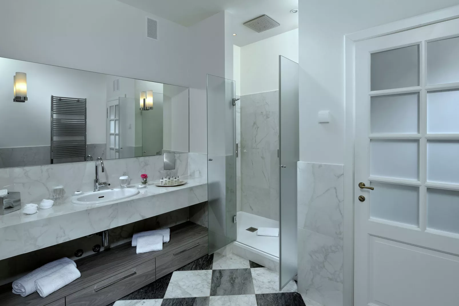 Villa Amagioia Residenza alberghiera-Bathroom