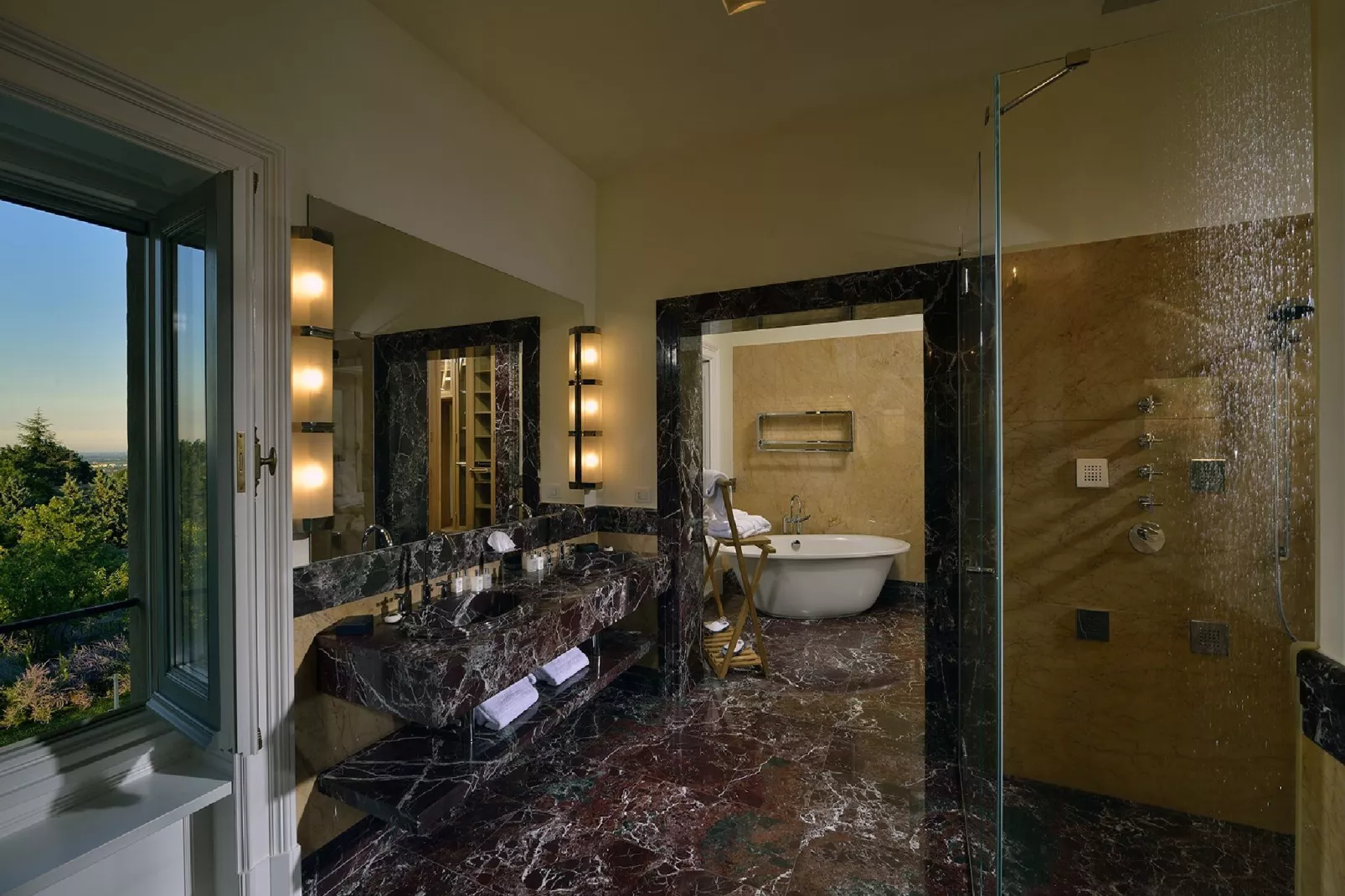 Villa Amagioia Residenza alberghiera-Bathroom