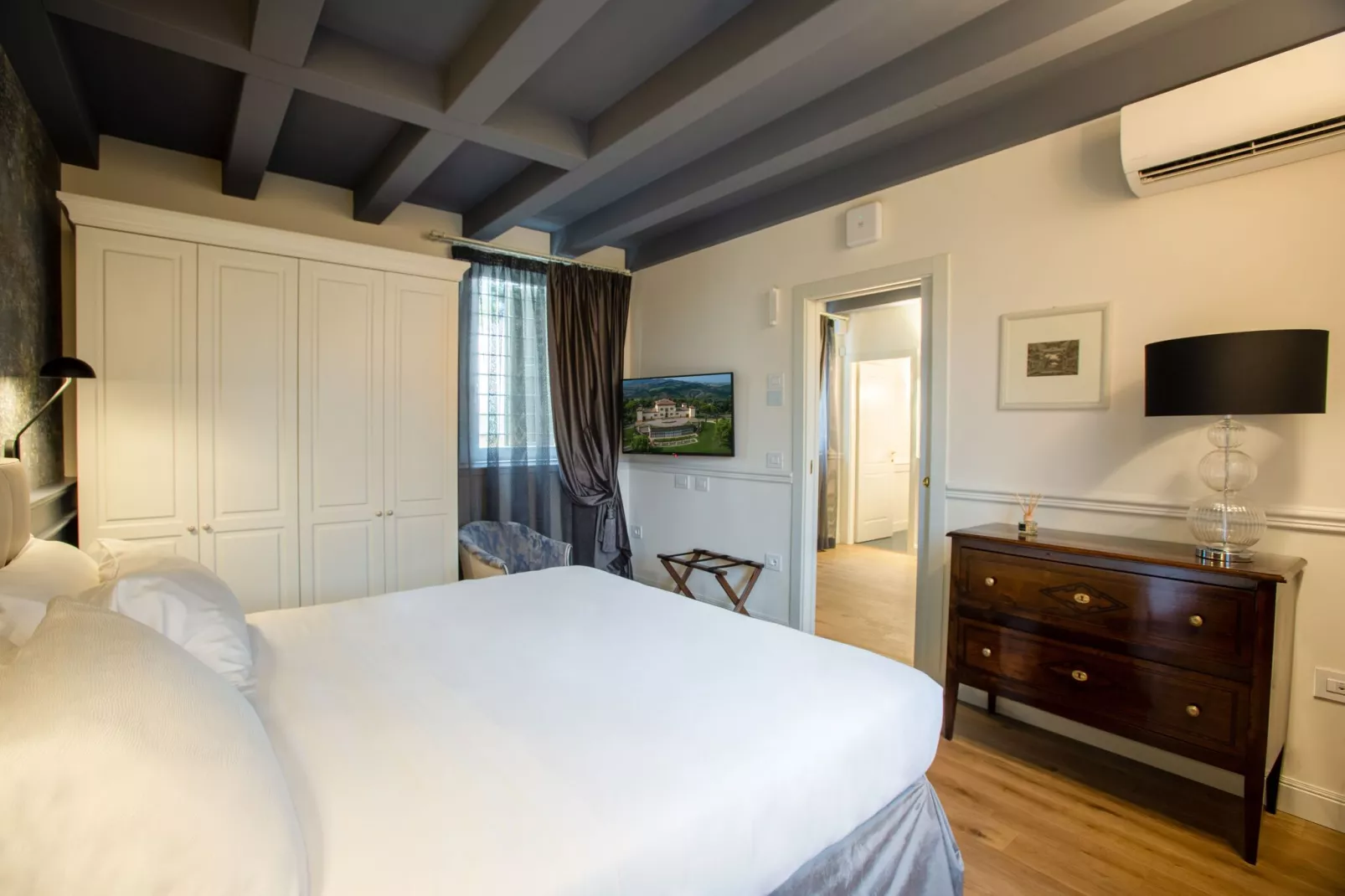 La Pergola-Bedroom