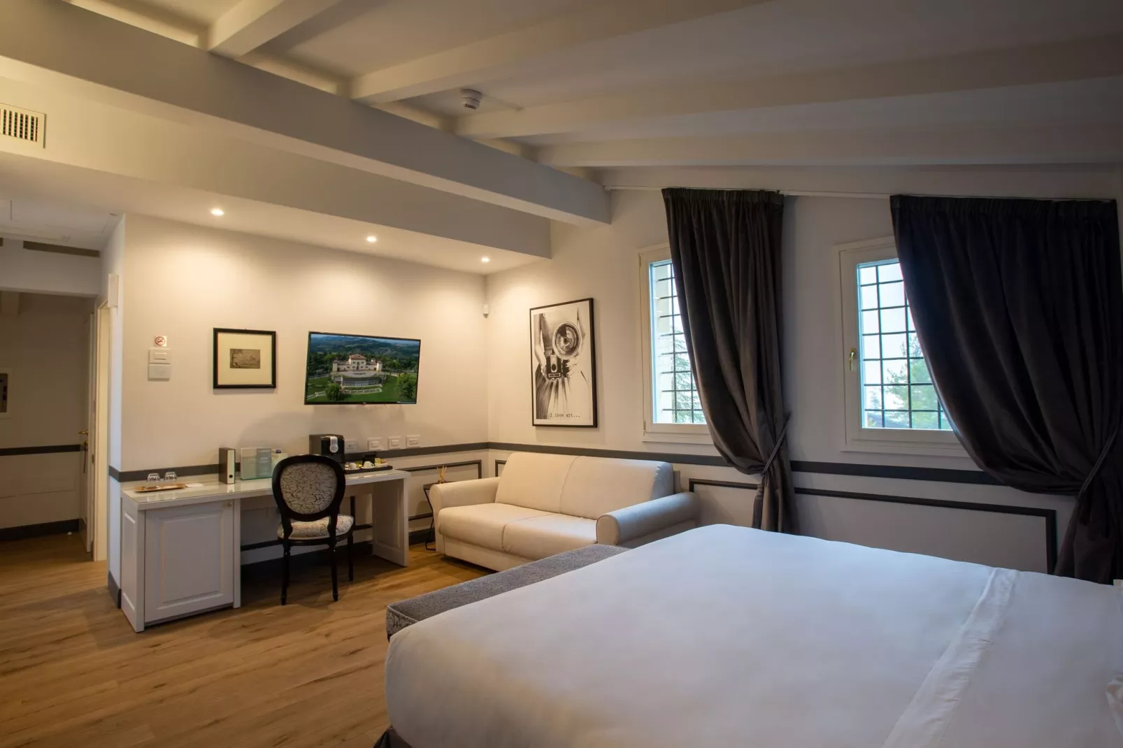 La Pergola-Bedroom