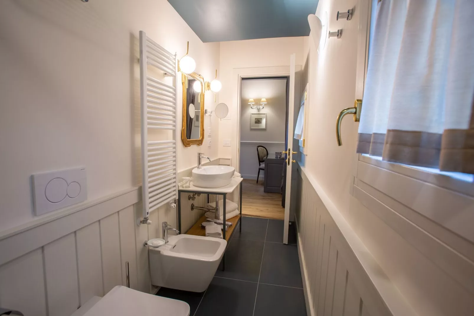 La Pergola-Bathroom