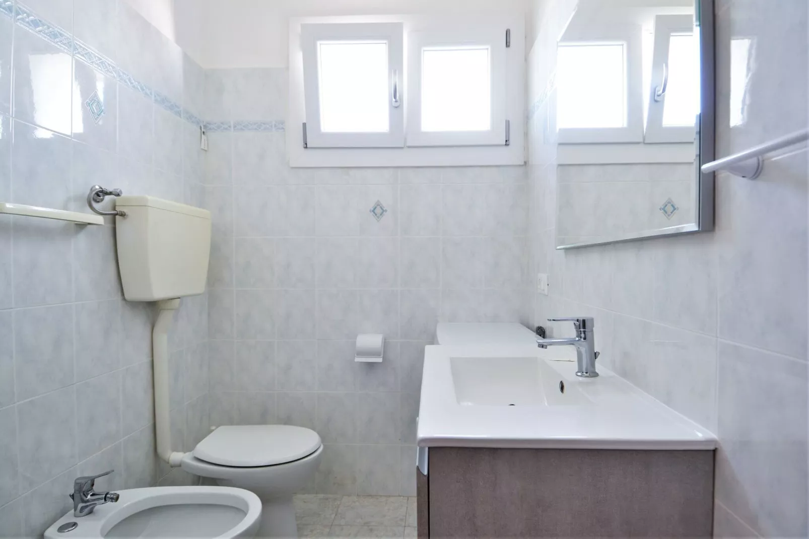 Federica 10/5-Bathroom