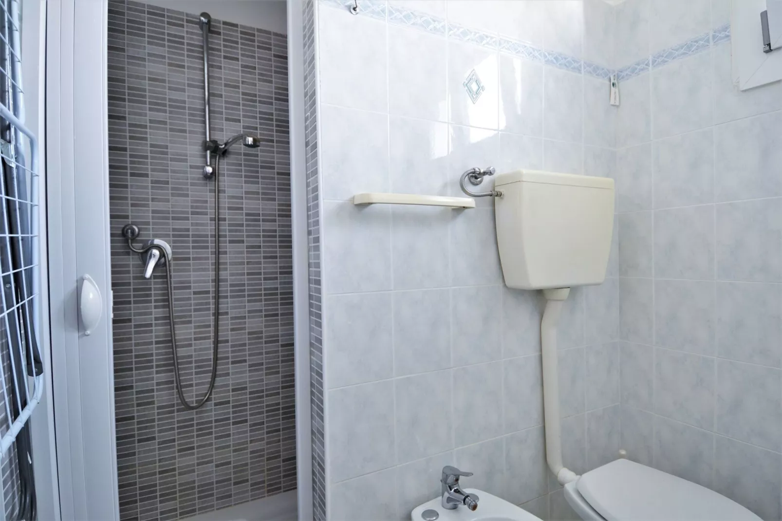 Federica 10/5-Bathroom