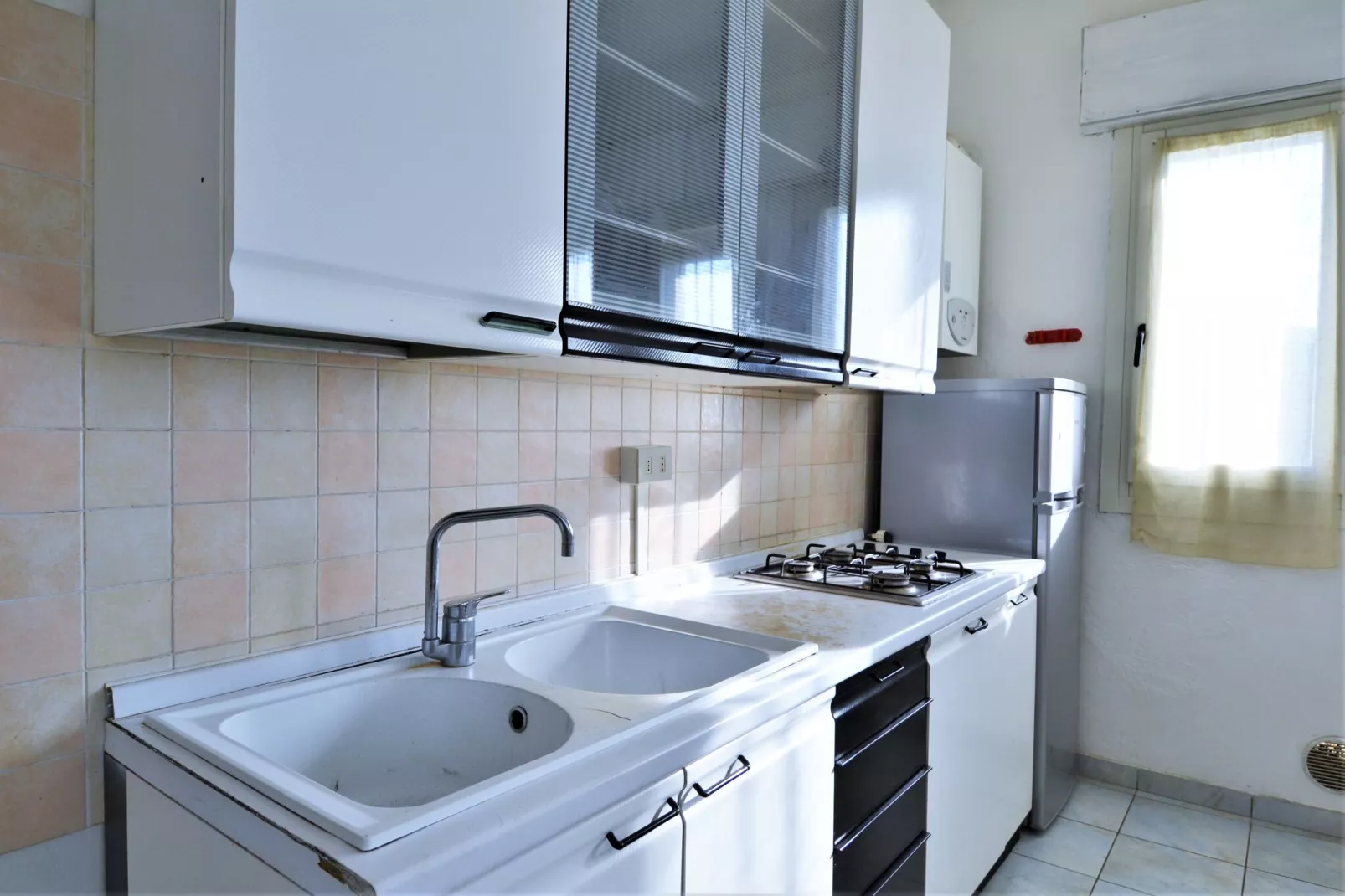 Agostina 3-Kitchen