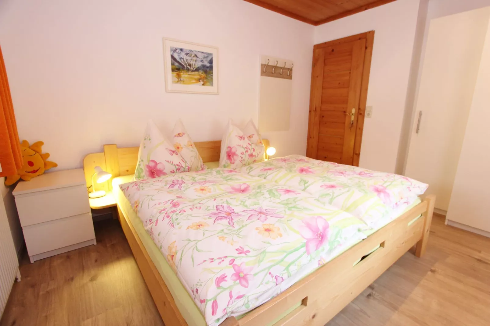Evi-Bedroom