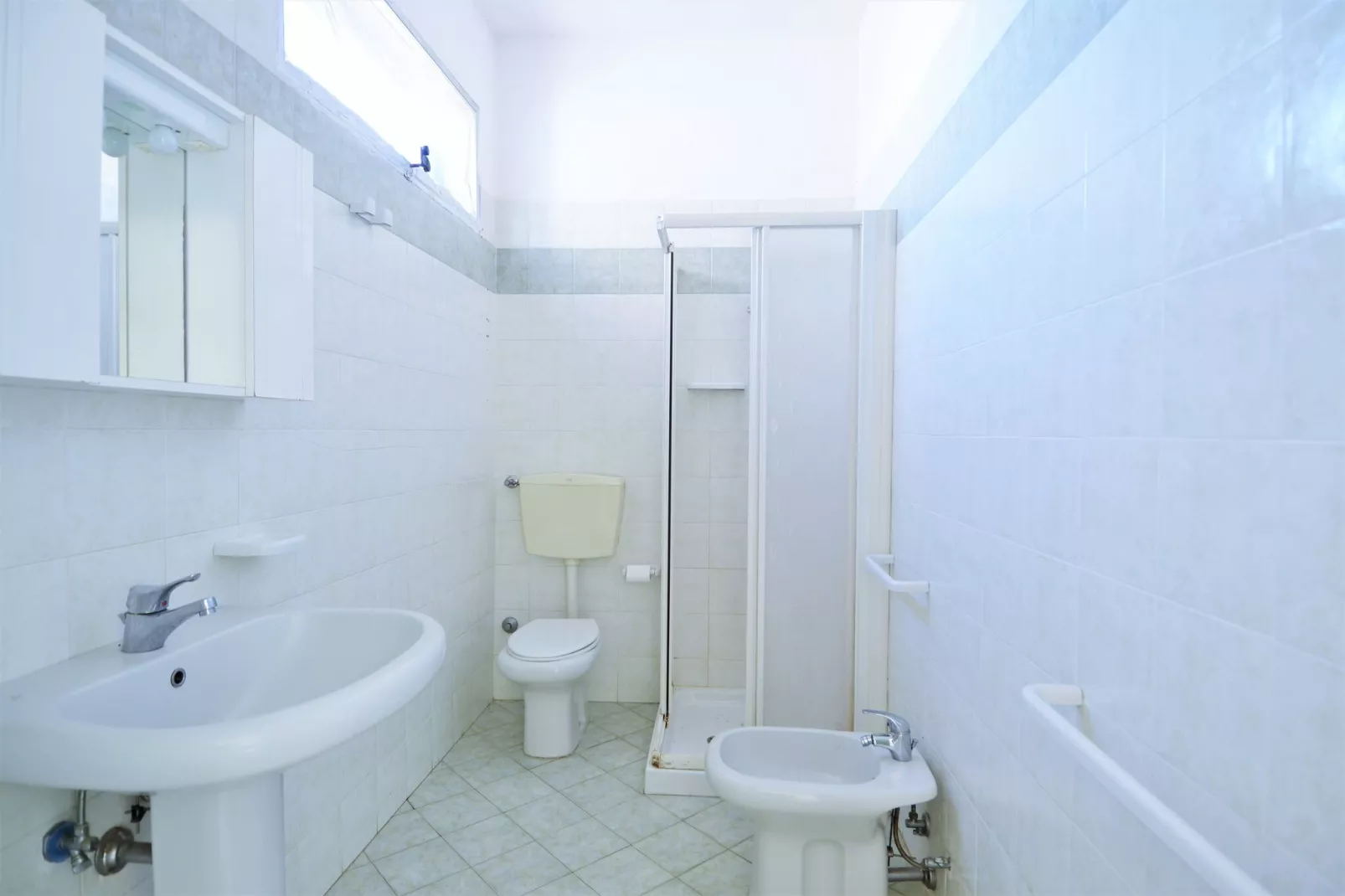 Agostina 3-Bathroom
