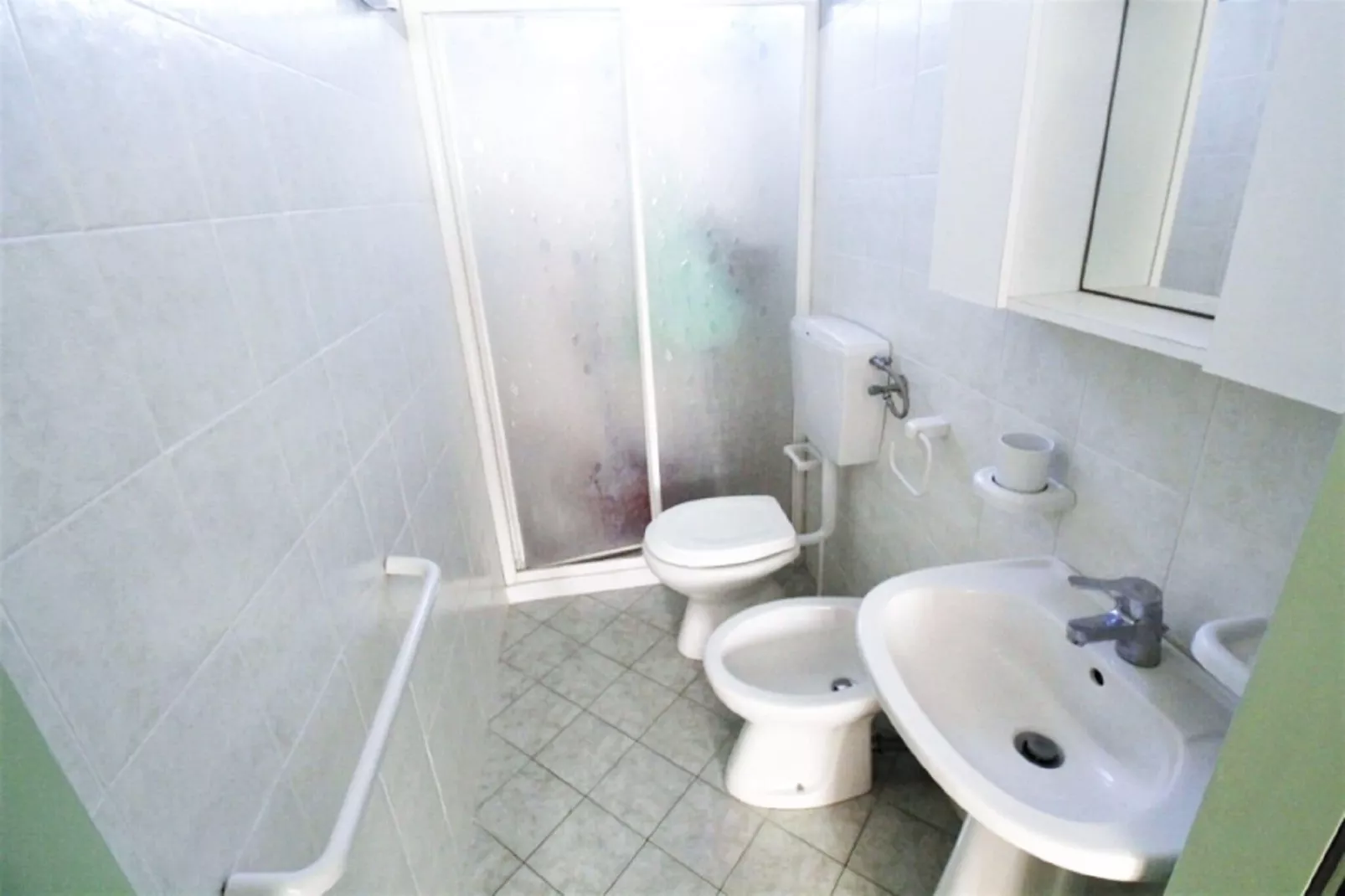 Ceseta 7-Bathroom