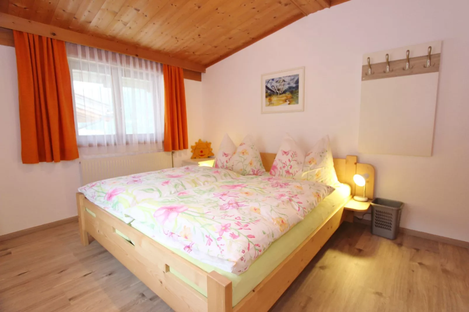 Evi-Bedroom