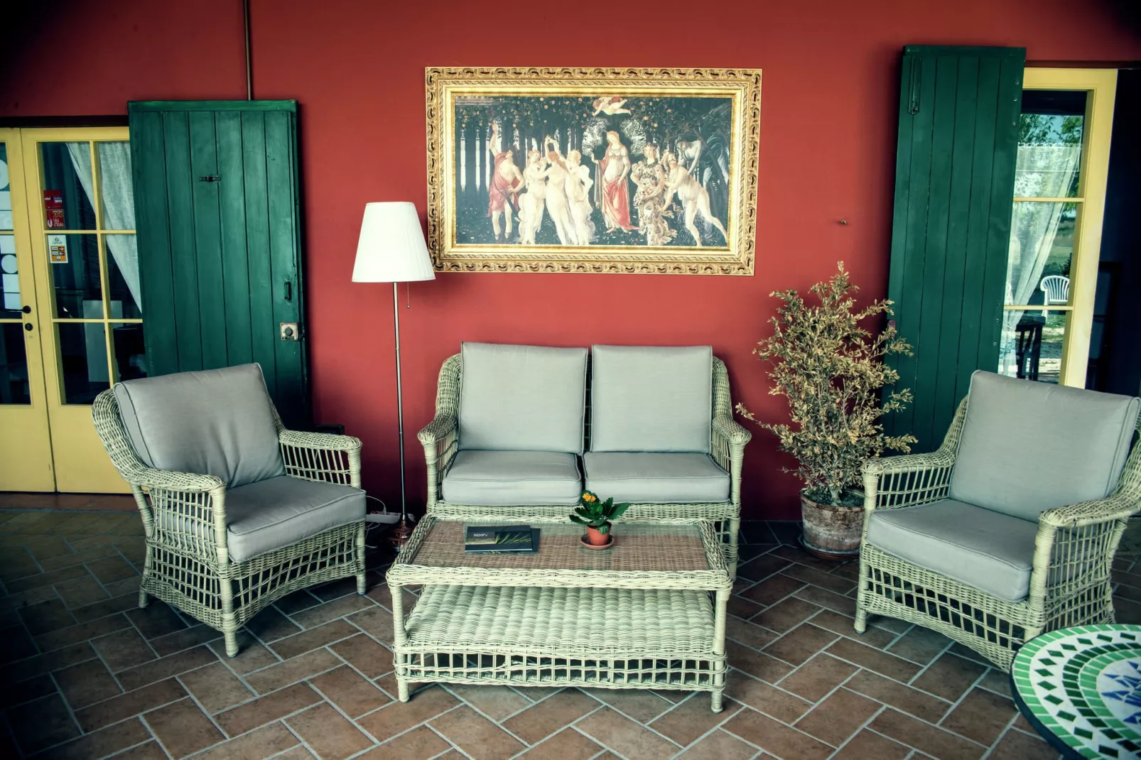 Sandro-Recreation room