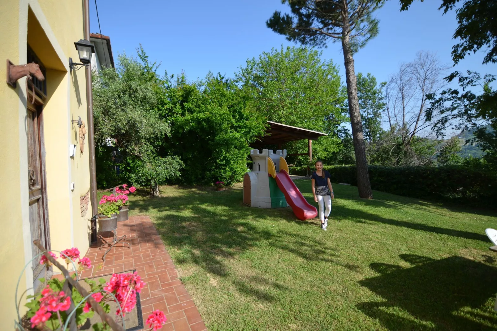 Casa Uva-Gardens summer