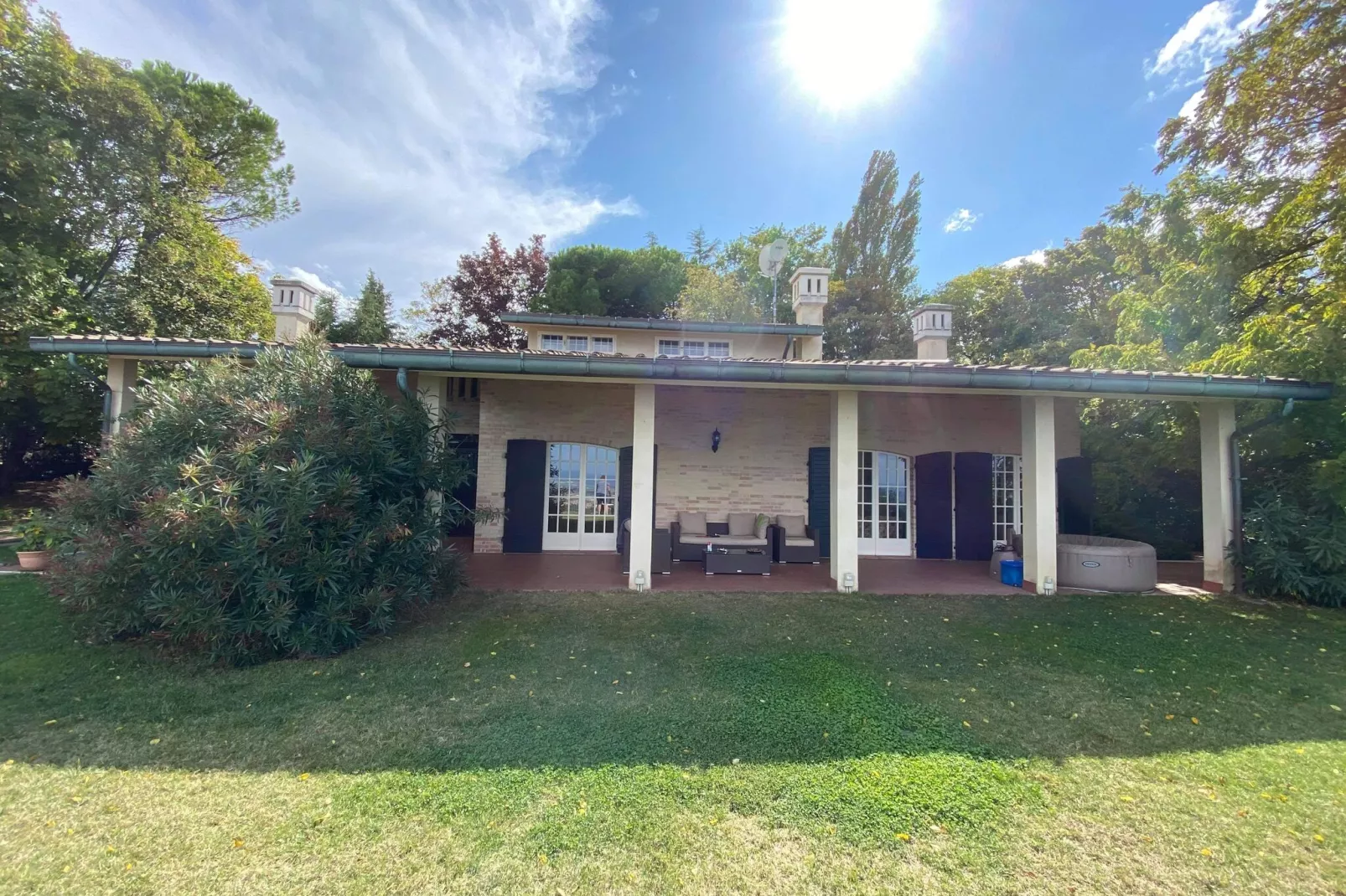 Villa Conforto-Exterior summer