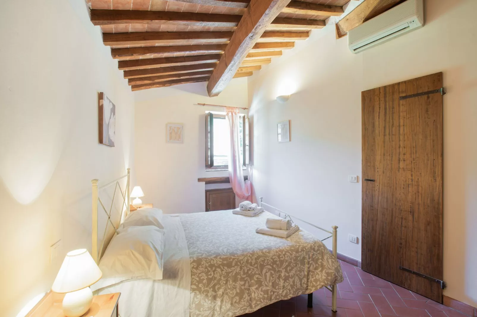 I Tini-Bedroom