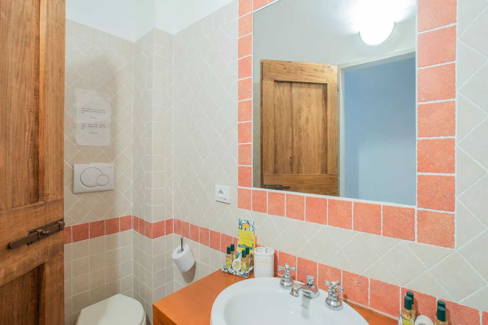 I Tini-Bathroom
