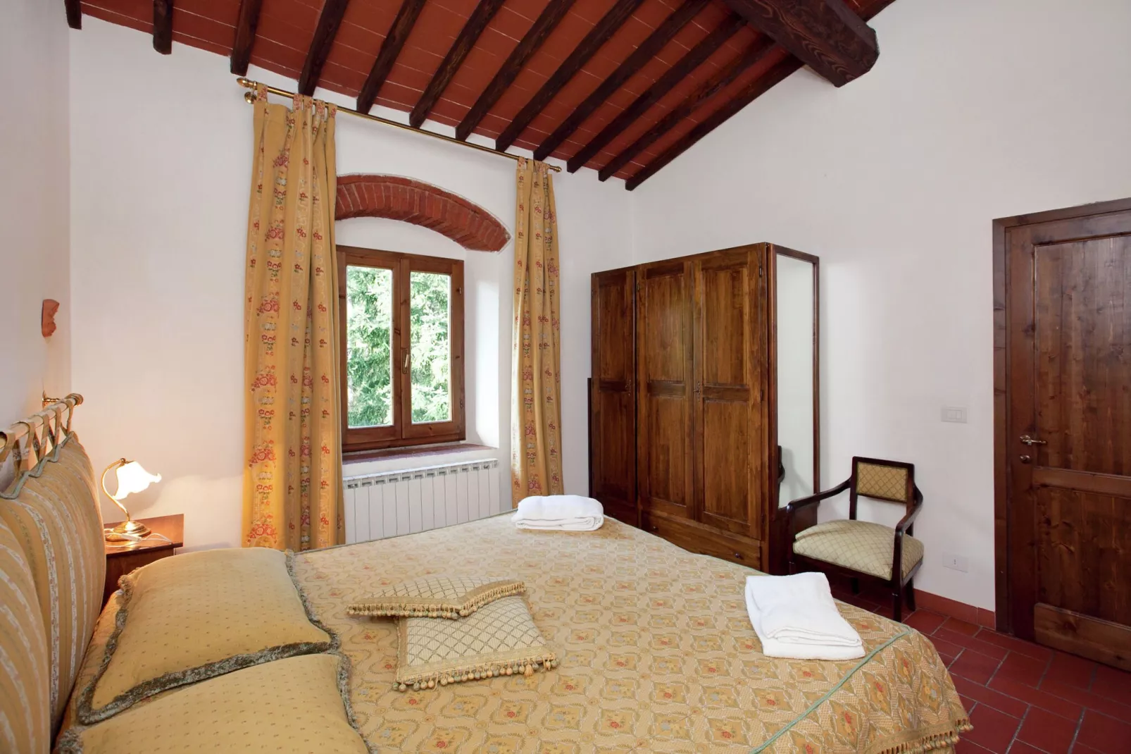 Lobelia-Bedroom