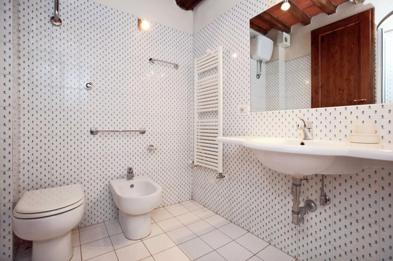 Smeraldo-Bathroom