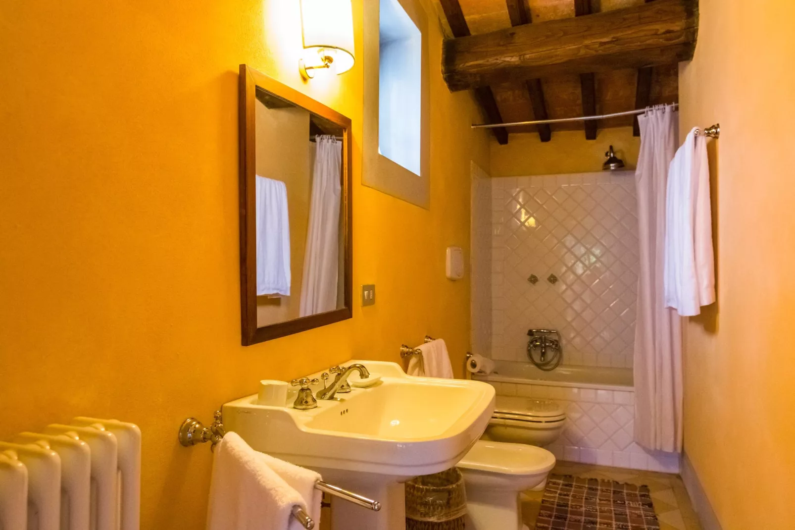 Primrose-Bathroom