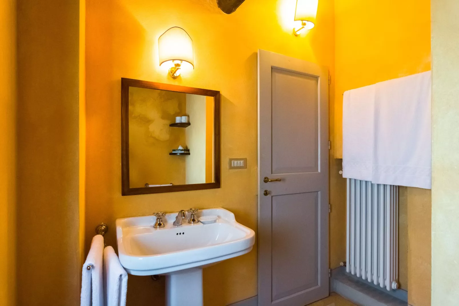 Primrose-Bathroom