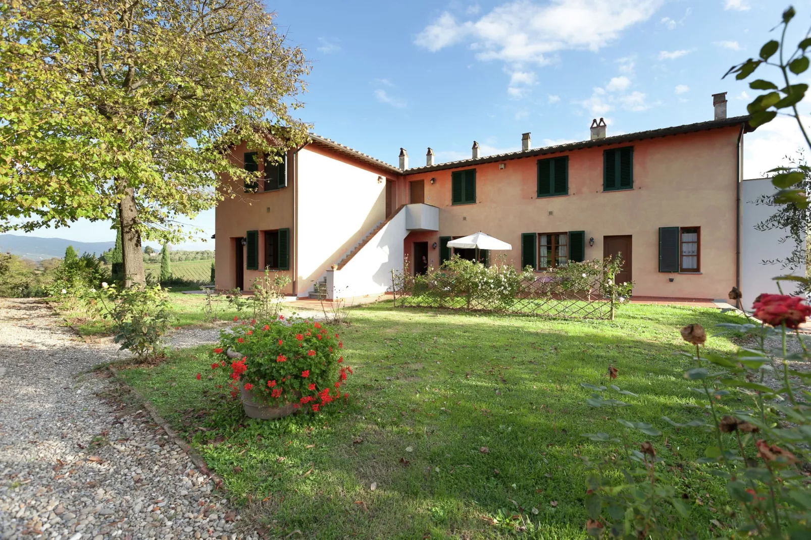 Giaggiolo-Exterior summer