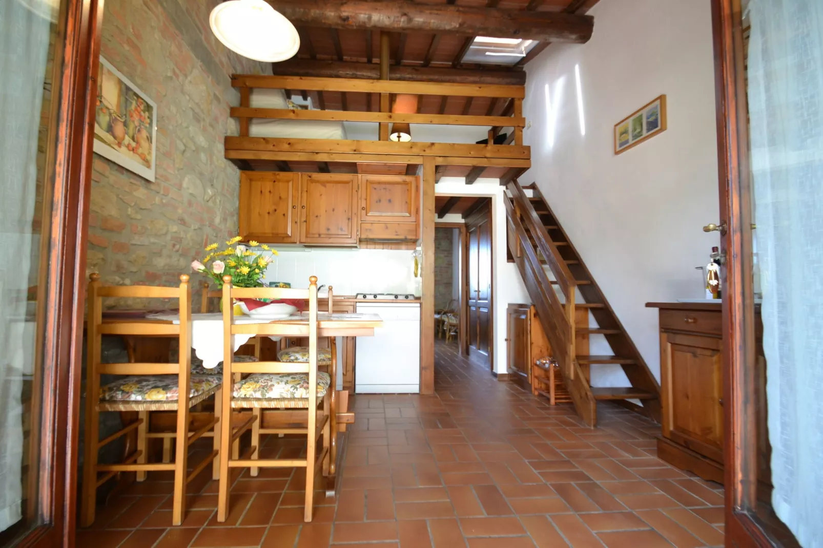 Rosa Tea-Dining room
