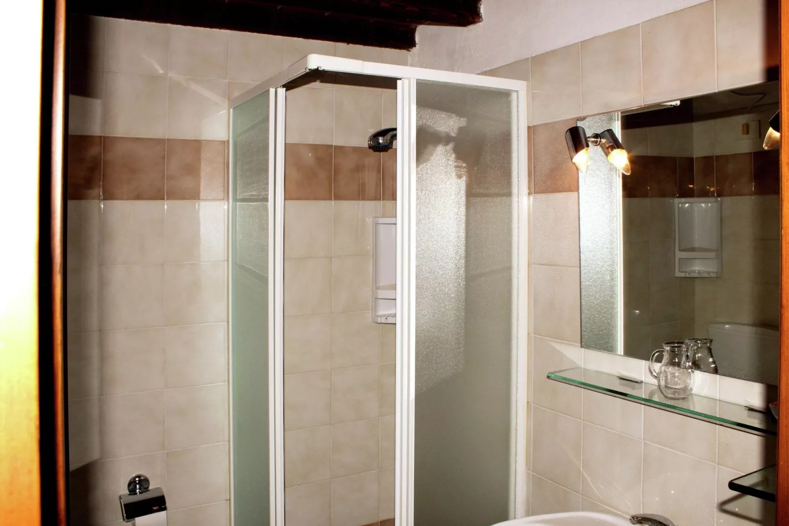 Iris-Bathroom