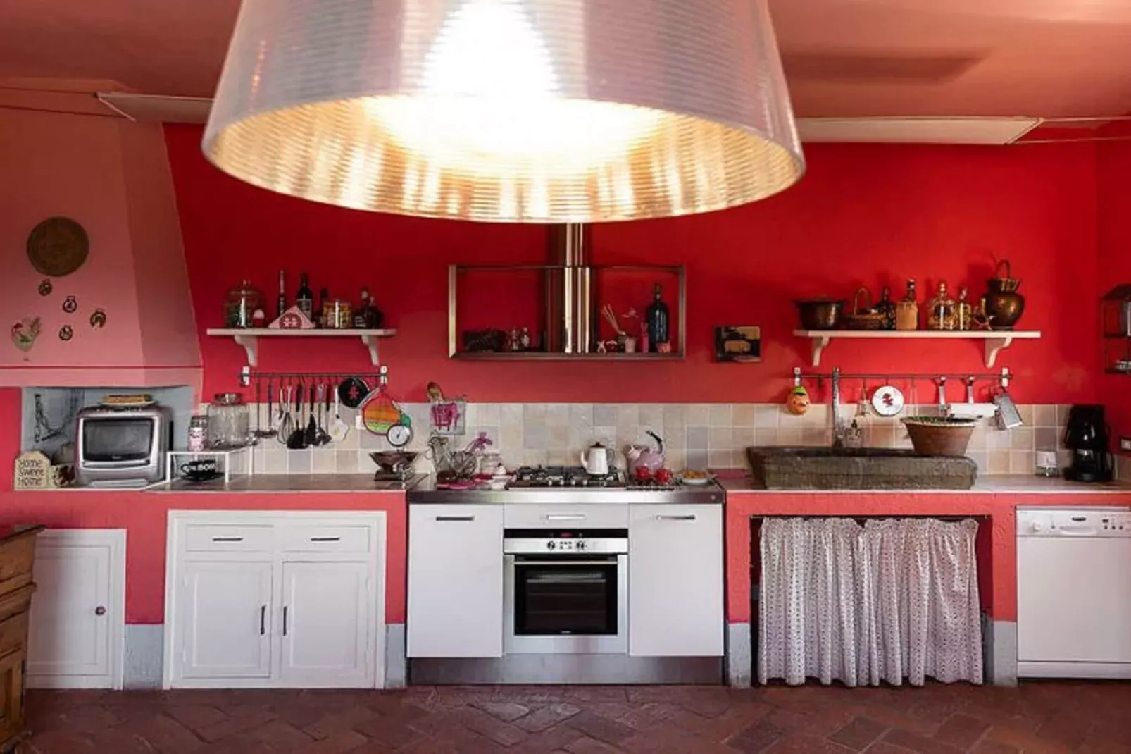 Sotto Colle-Kitchen