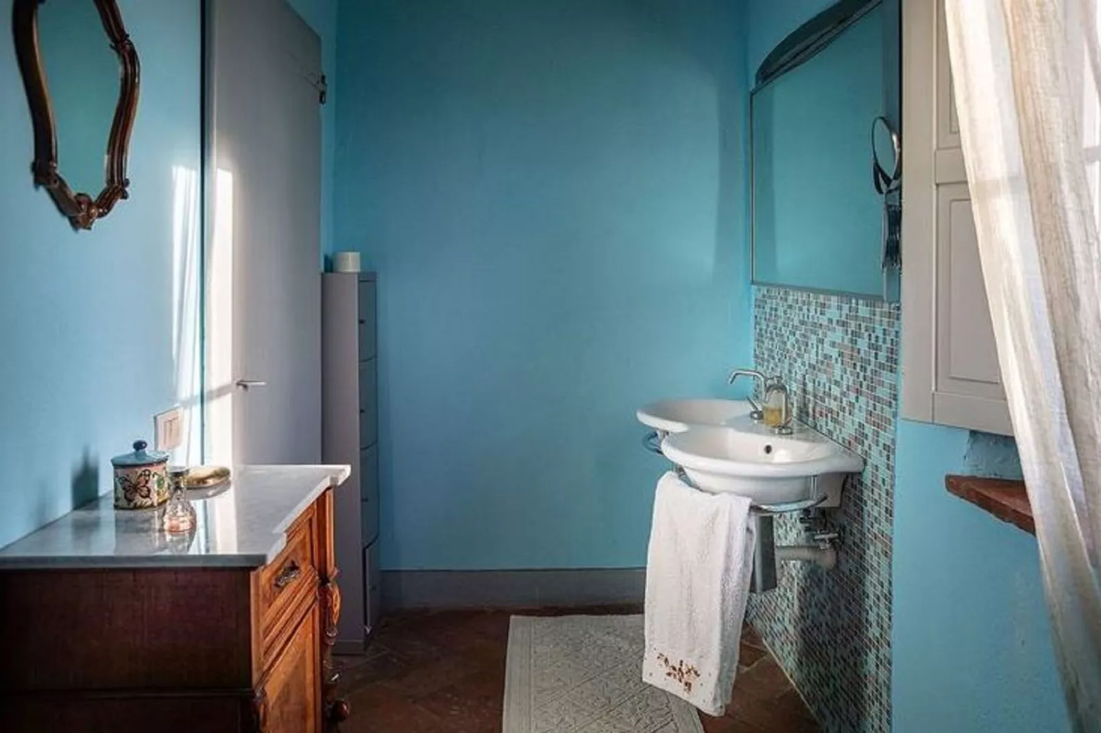 Sotto Colle-Bathroom
