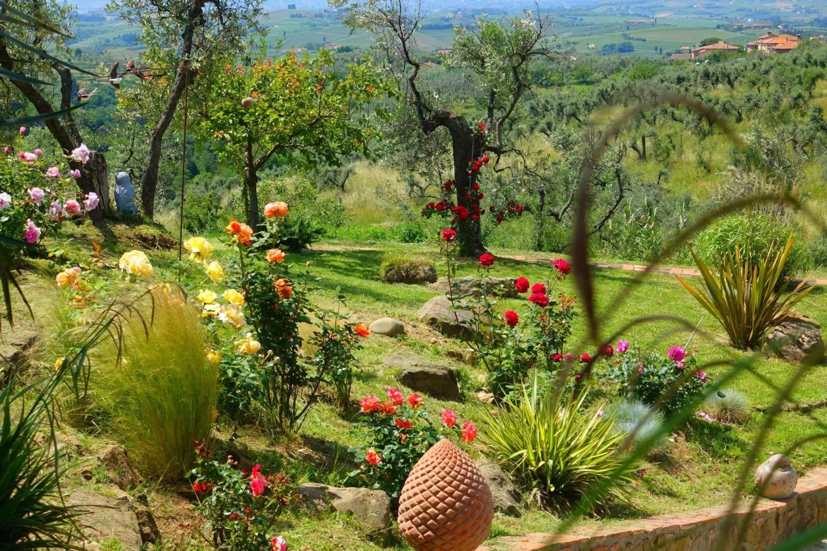Leonardo-Gardens summer